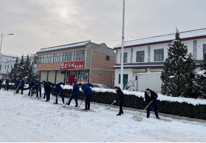 筑起安全墙 照亮乡村路——米兰网页版·官方端入口-米兰online(中国)
鼎力支持包抓共建村社文明创建工作(图7)